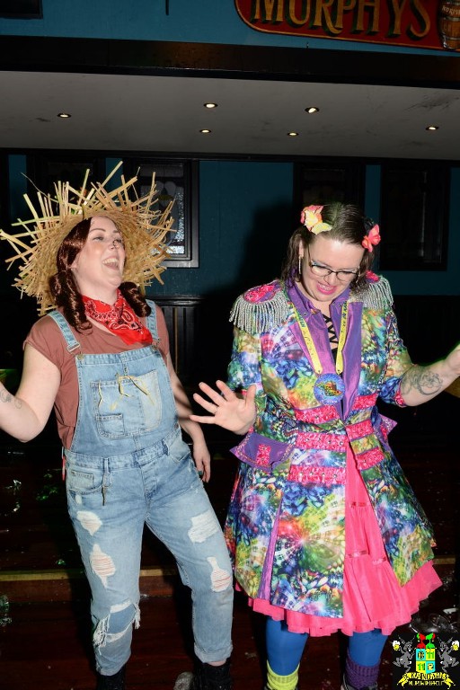 ../Images/Carnavals maandagavond in VdG 439.jpg